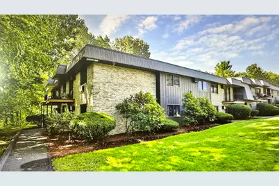 12 Strawberry Bank Rd #11, Nashua, NH 03062 - Photo 1