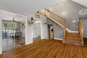 21 Milton St, Blackstone, MA 01504 - Photo 12