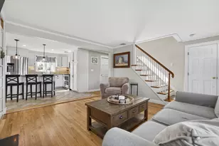 46 Kenmore Rd, Waltham, MA 02453 - Photo 6