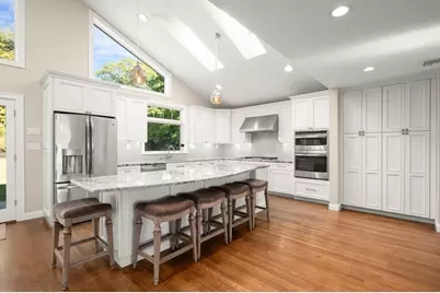 48 Border Rd, Reading, MA 01867 - Photo 2