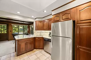 12 Bates St, Foxboro, MA 02035 - Photo 18