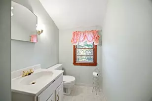 58 Pine Hill Rd, Springfield, MA 01118 - Photo 16