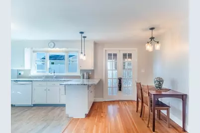 11 Hillview Rd, Holyoke, MA 01040 - Photo 6