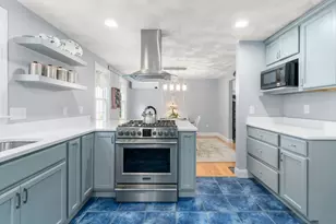 5 Crockett Cir, Hopedale, MA 01747 - Photo 6