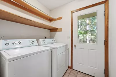 127 Pleasant St, Southampton, MA 01073 - Photo 28