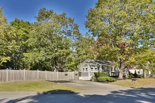 5 Barbara Ave, Wilmington, MA 01887 - Photo 4