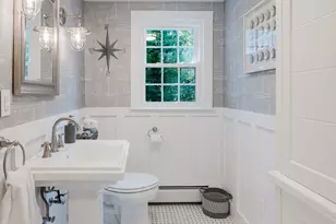 21 Thatcher St, Dartmouth, MA 02748 - Photo 18