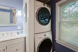 21 Thatcher St, Dartmouth, MA 02748 - Photo 26