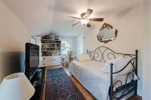 21 Thatcher St, Dartmouth, MA 02748 - Photo 34