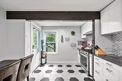 31 Lincoln St, Methuen, MA 01844 - Photo 6