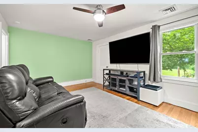 31 Lincoln St, Methuen, MA 01844 - Photo 8