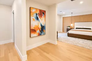 22 Winthrop St, Newton, MA 02465 - Photo 8