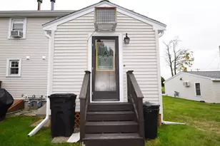 10 Lydon Ln, Halifax, MA 02338 - Photo 4