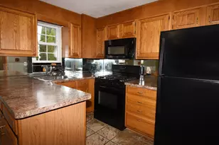 10 Lydon Ln, Halifax, MA 02338 - Photo 14