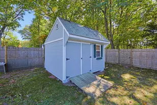 121 Park Cir, Attleboro, MA 02703 - Photo 32