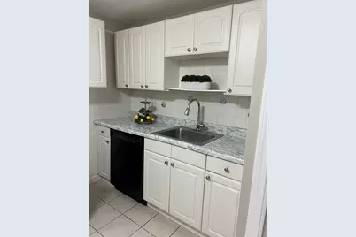 1 Kilby #36, Woburn, MA 01801 - Photo 2