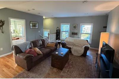 9 Almont St #2, Malden, MA 02148 - Photo 2