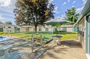 39 Homer St, Agawam, MA 01030 - Photo 8