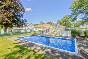 39 Homer St, Agawam, MA 01030 - Photo 6
