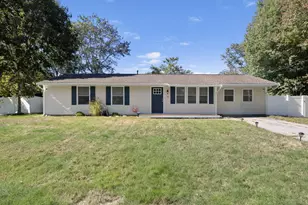 14 Dennis Ln, Wareham, MA 02571 - Photo 2