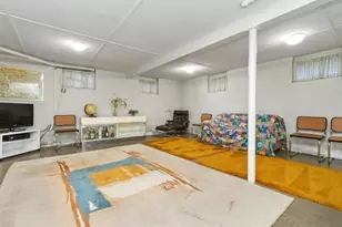 22 Roosevelt Rd, Newton, MA 02459 - Photo 16