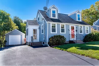 428 W Union St, East Bridgewater, MA 02333 - Photo 2