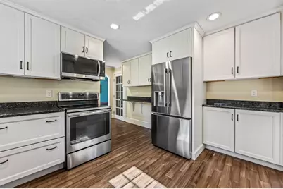 428 W Union St, East Bridgewater, MA 02333 - Photo 6