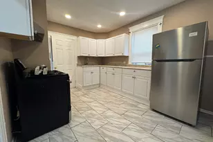 26 Hanover St, Lynn, MA 01902 - Photo 1