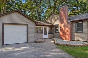 17 Meadow View Rd, Wilbraham, MA 01095 - Photo 4