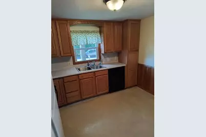 81 Beveridge Blvd, Westfield, MA 01085 - Photo 4