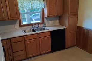 81 Beveridge Blvd, Westfield, MA 01085 - Photo 4
