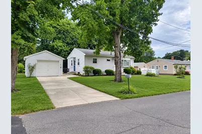 81 Beveridge Blvd, Westfield, MA 01085 - Photo 2