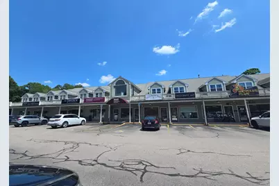 391 E Central St, Franklin, MA 02038 - Photo 14