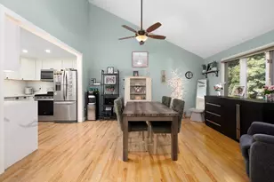 17 Cork Cir, Millville, MA 01529 - Photo 4