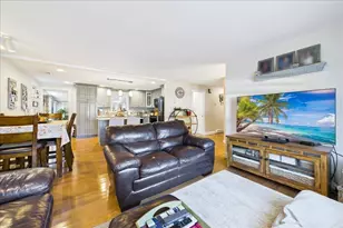 68 Old Mansion Ln, Whitman, MA 02382 - Photo 4