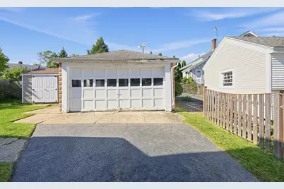 85 Quinapoxet Ln, Worcester, MA 01606 - Photo 24
