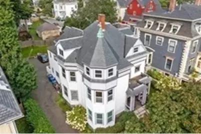 270 Lafayette St #1, Salem, MA 01970 - Photo 4