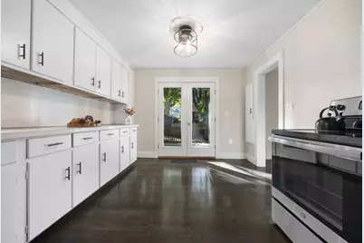 50 Holland Rd, Melrose, MA 02176 - Photo 12