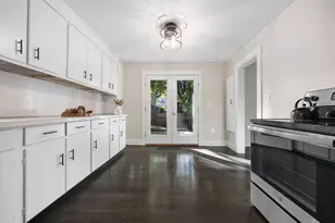50 Holland Rd, Melrose, MA 02176 - Photo 12