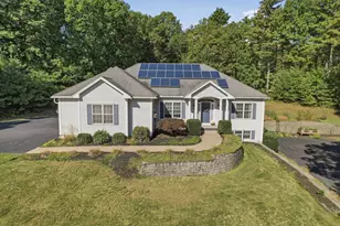 429 Wanoosnoc Rd, Fitchburg, MA 01420 - Photo 2