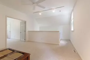 114 S Main St, Northampton, MA 01062 - Photo 38