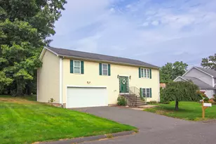 11 Dale St, East Longmeadow, MA 01028 - Photo 2