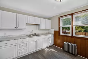 69 Crystal Ave, Springfield, MA 01108 - Photo 10