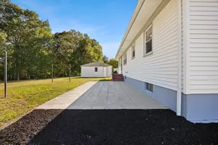 60 Sunhill Rd, Taunton, MA 02780 - Photo 22