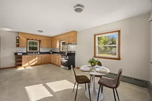 60 Sunhill Rd, Taunton, MA 02780 - Photo 8