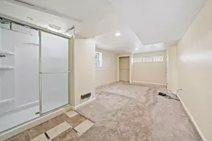 22 Kimberly Ln, Randolph, MA 02368 - Photo 32