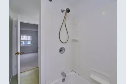 7 Lovett St, Salem, MA 01970 - Photo 18