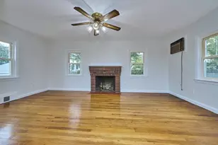 7 Lovett St, Salem, MA 01970 - Photo 6