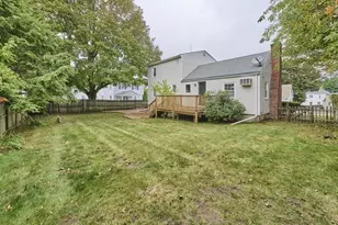 7 Lovett St, Salem, MA 01970 - Photo 24
