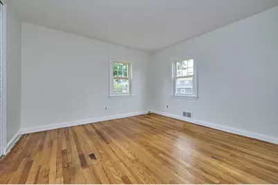 7 Lovett St, Salem, MA 01970 - Photo 16